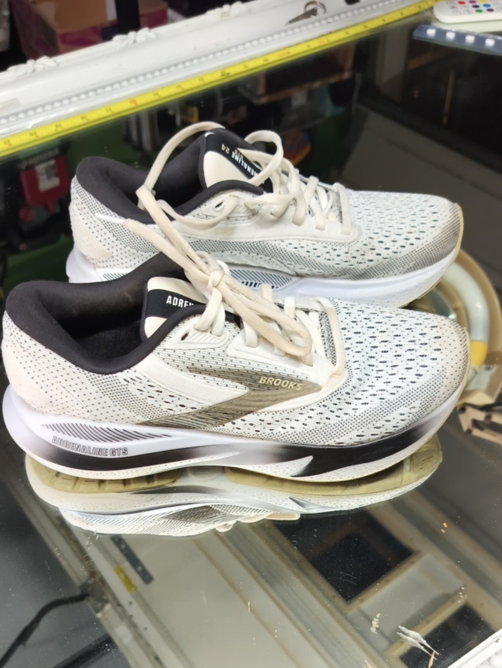 Brooks Women's 7 Adrenaline GTS 24 running shoe White/Black/Pelican. Great Shoe.